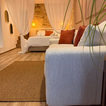 Archontessa - Historic Boutique Apartament